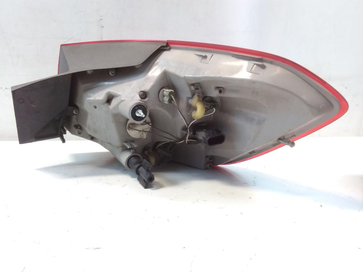 Opel Astra J Sports Tourer orig.R&uuml;ckleuchte Schlussleuchte links aussen BJ2011