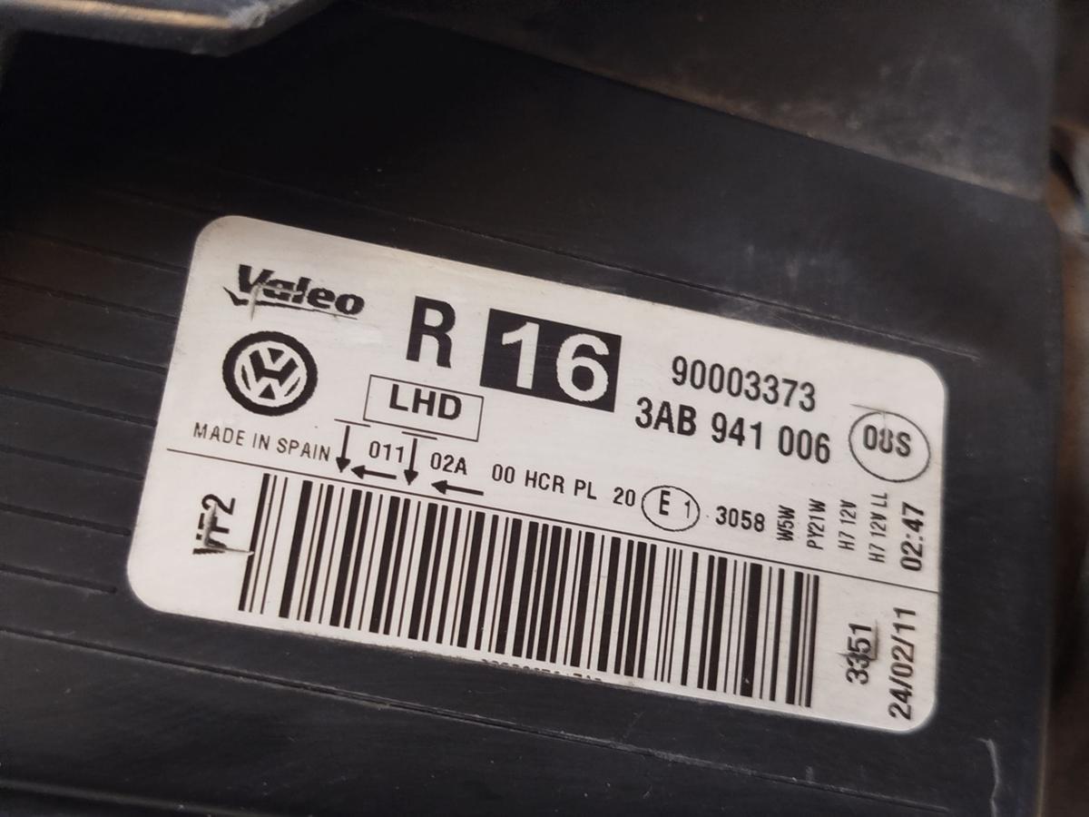 VW Passat 3C B7 Kombi Scheinwerfer rechts Hauptscheinwerfer Halogen Tr&uuml;b Valeo