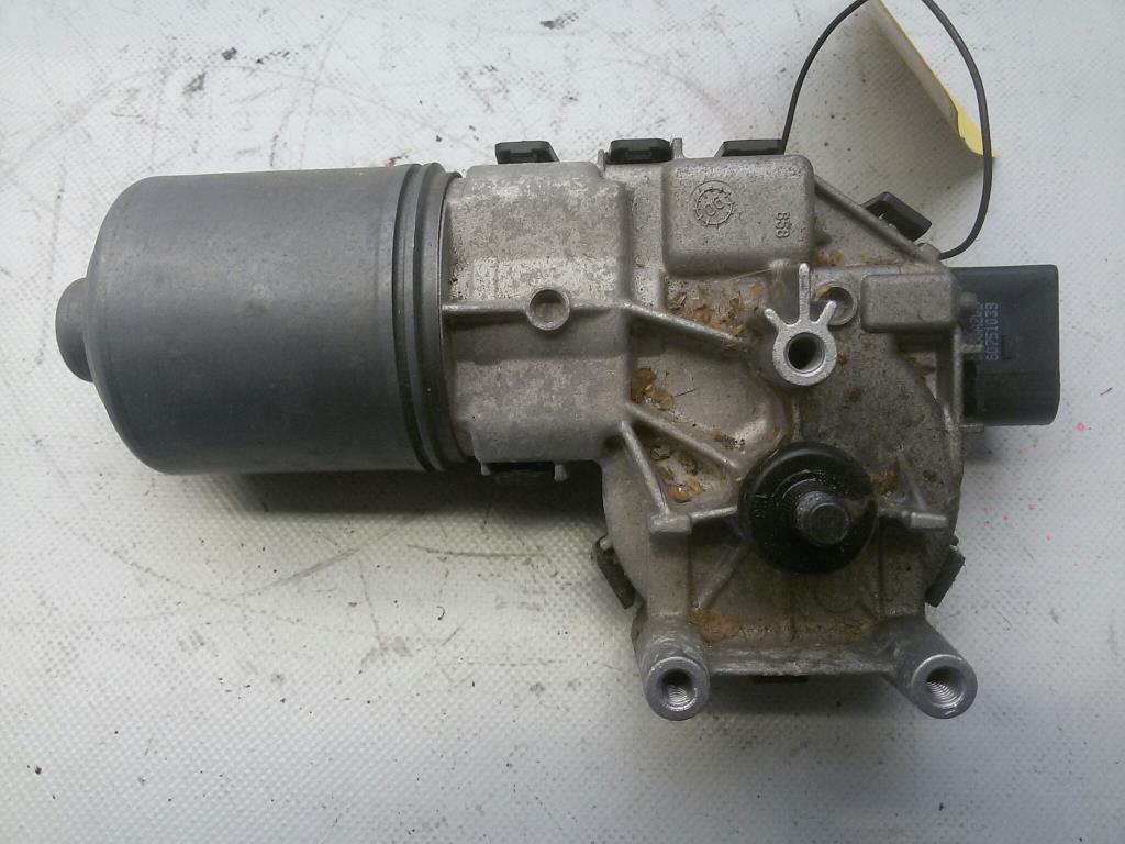 Ford C Max DM2 original Wischermotor vorn 3M5117508AA 0390241724 BOSCH BJ2006