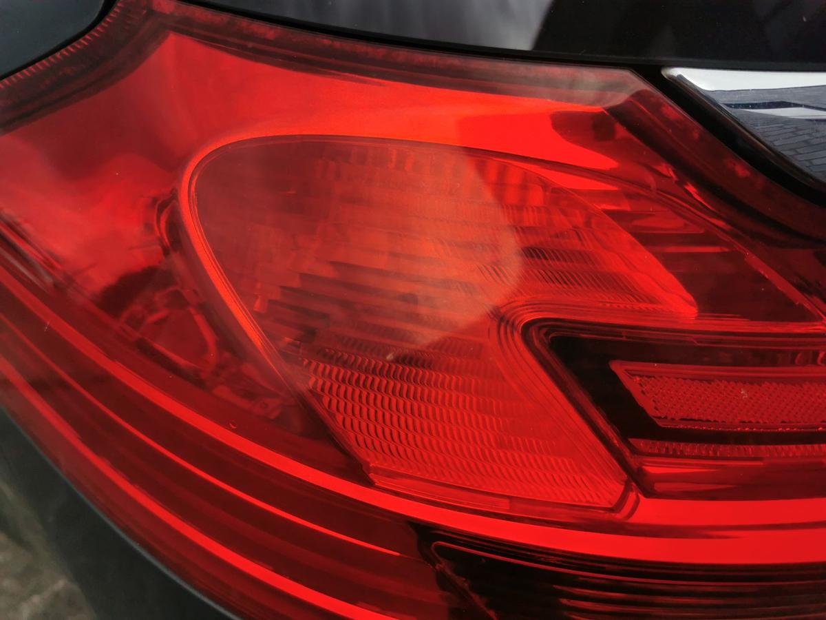 Opel Insignia A Tourer Rückleuchte Schlussleuchte Rücklicht hinten links Kombi