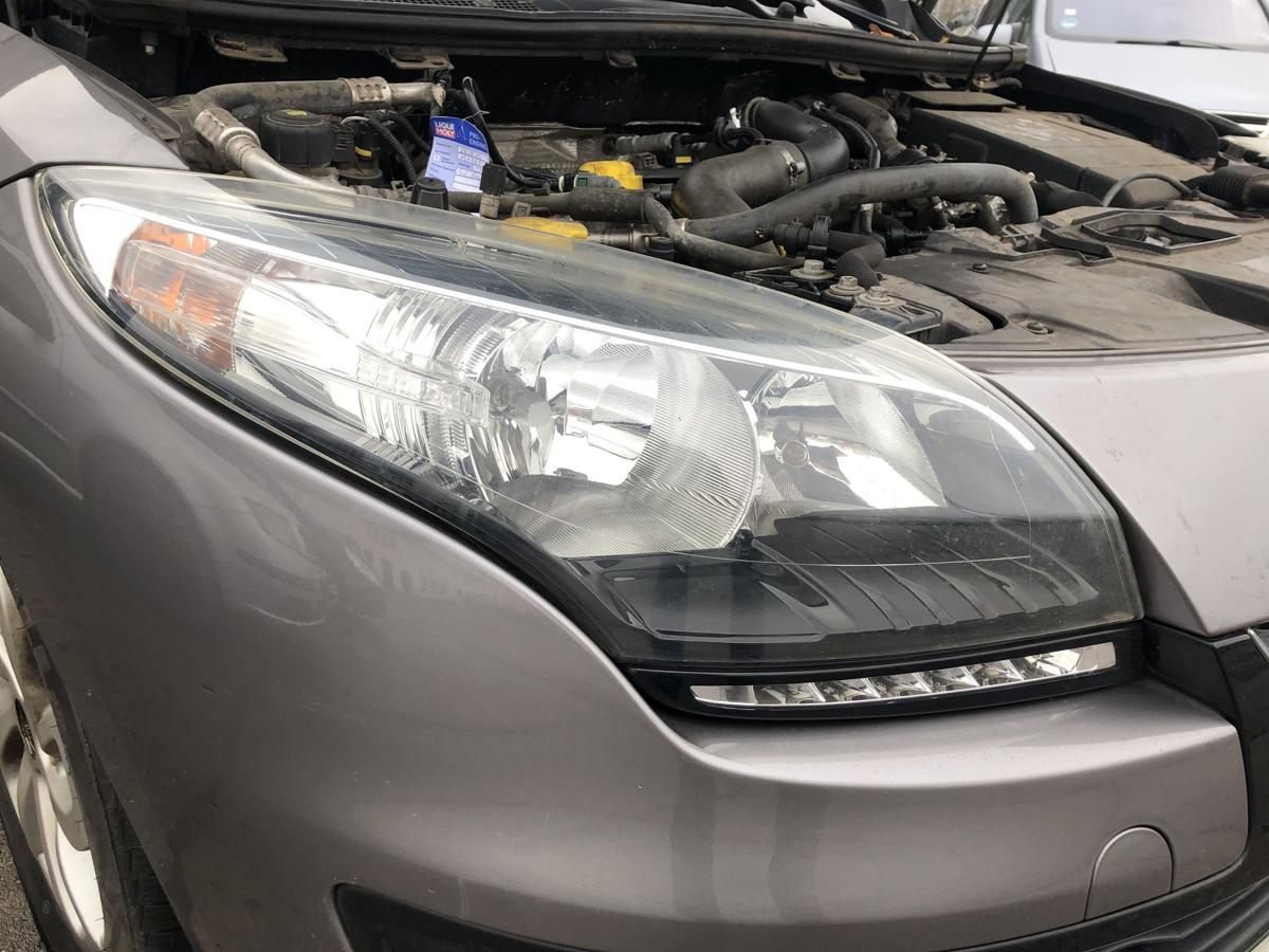 Renault Megane III 3 Scheinwerfer vorn rechts Halogen Frontscheinwerfer Lampe