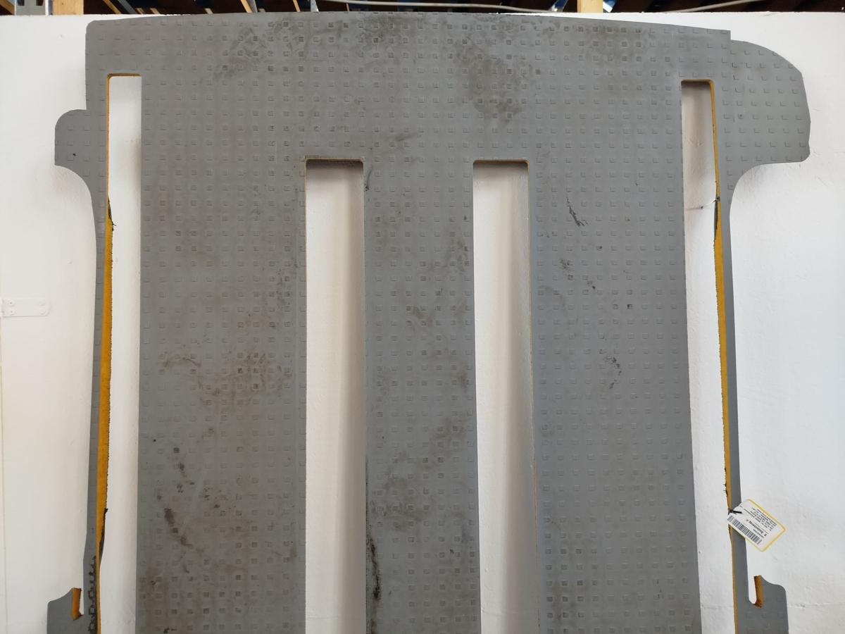 VW T5 Multivan 7H Bodenbelag grau Schienensystem Boden Gummiboden