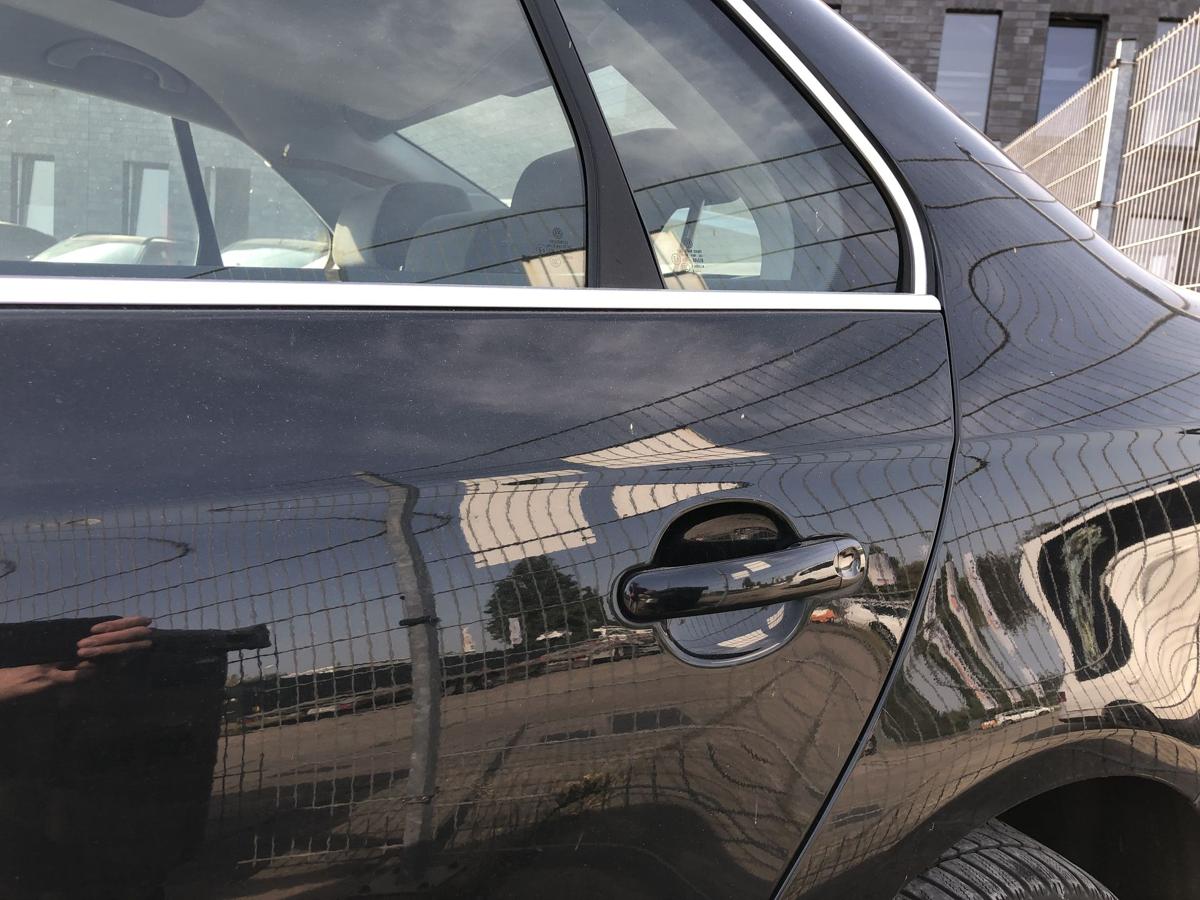 VW Jetta 1K Tür hinten links Fondtür im Rohbau LC9X Deep Black Perl