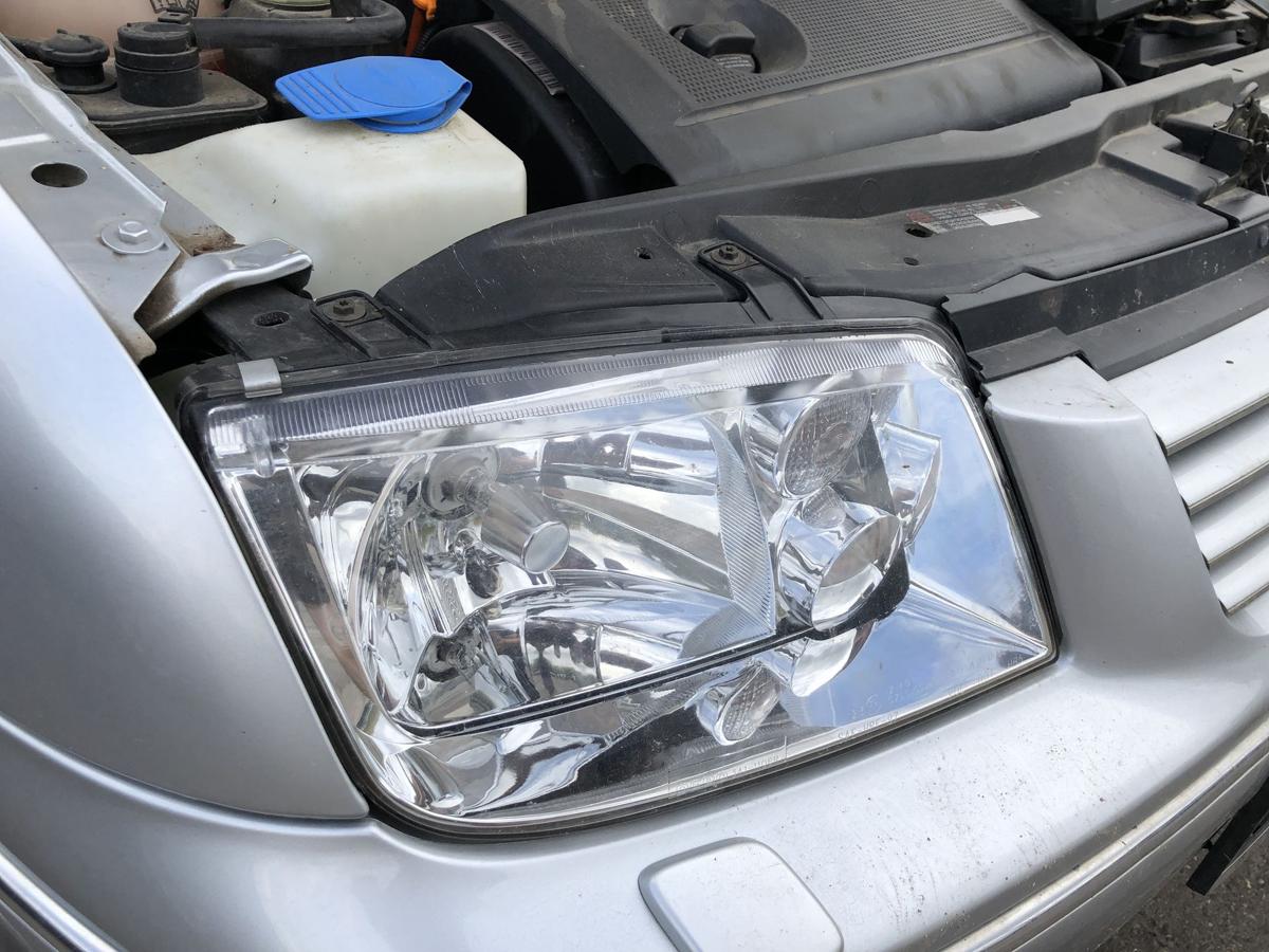 VW Bora 1J Scheinwerfer rechts Hauptscheinwerfer Zubeh&ouml;rteil ohne Nebel