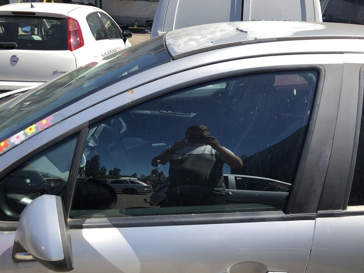 Peugeot 207 WA WC T&uuml;rscheibe vorn links Seitenscheibe Fahrert&uuml;r 5 t&uuml;rig Color