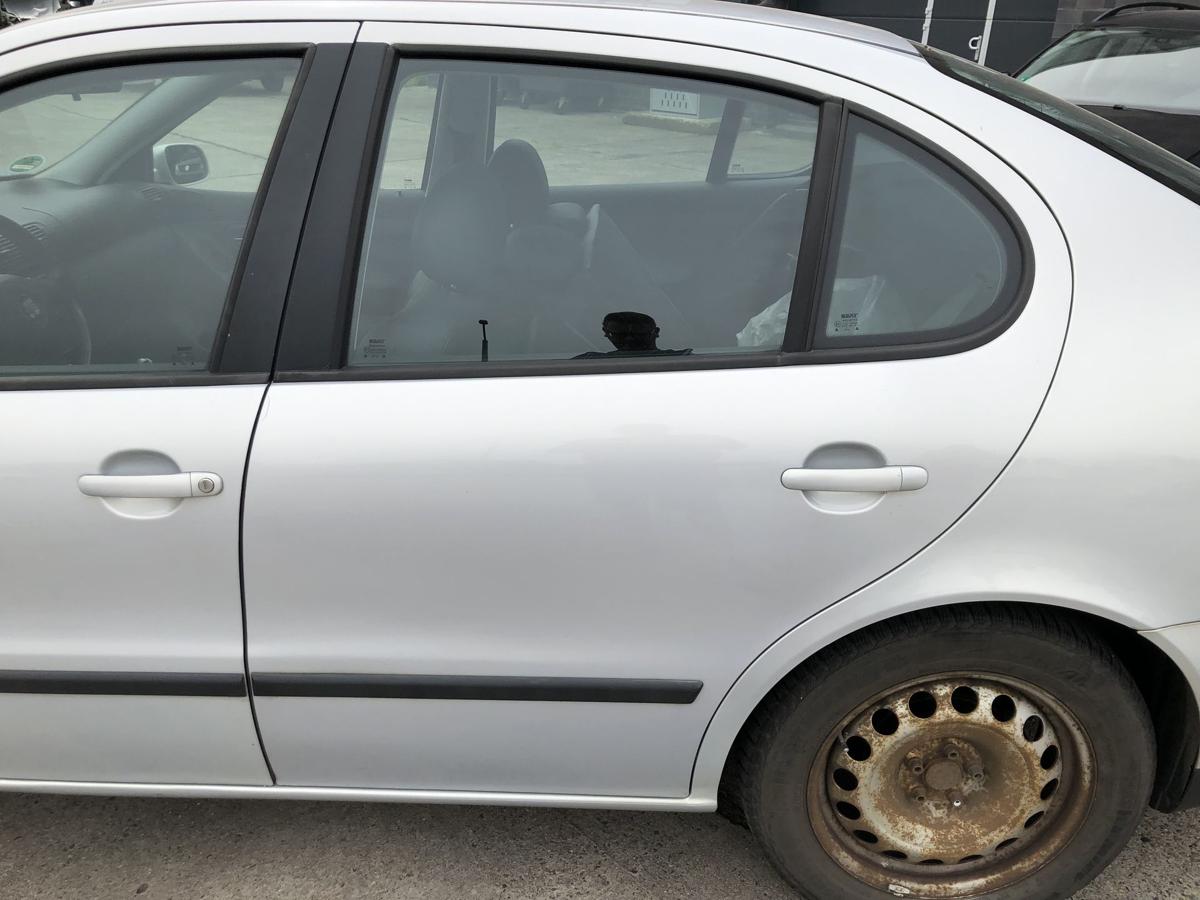 Seat Toledo 1M Tür hinten links Fondtür Autotür LB7Z Satinsilber