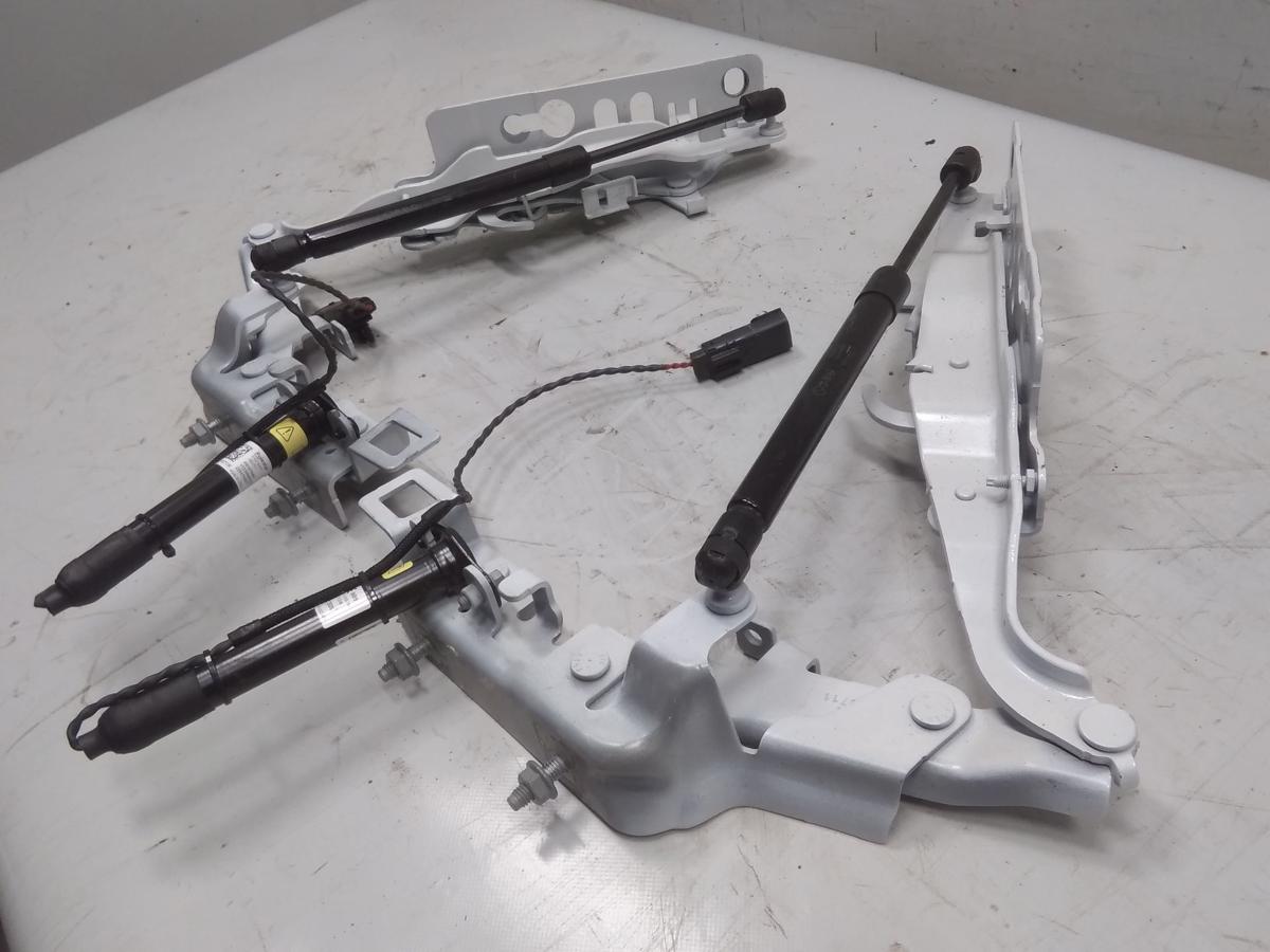 Polestar 3 original Satz Motorhaubenscharniere weissmetallic unfallfrei Bj.2024