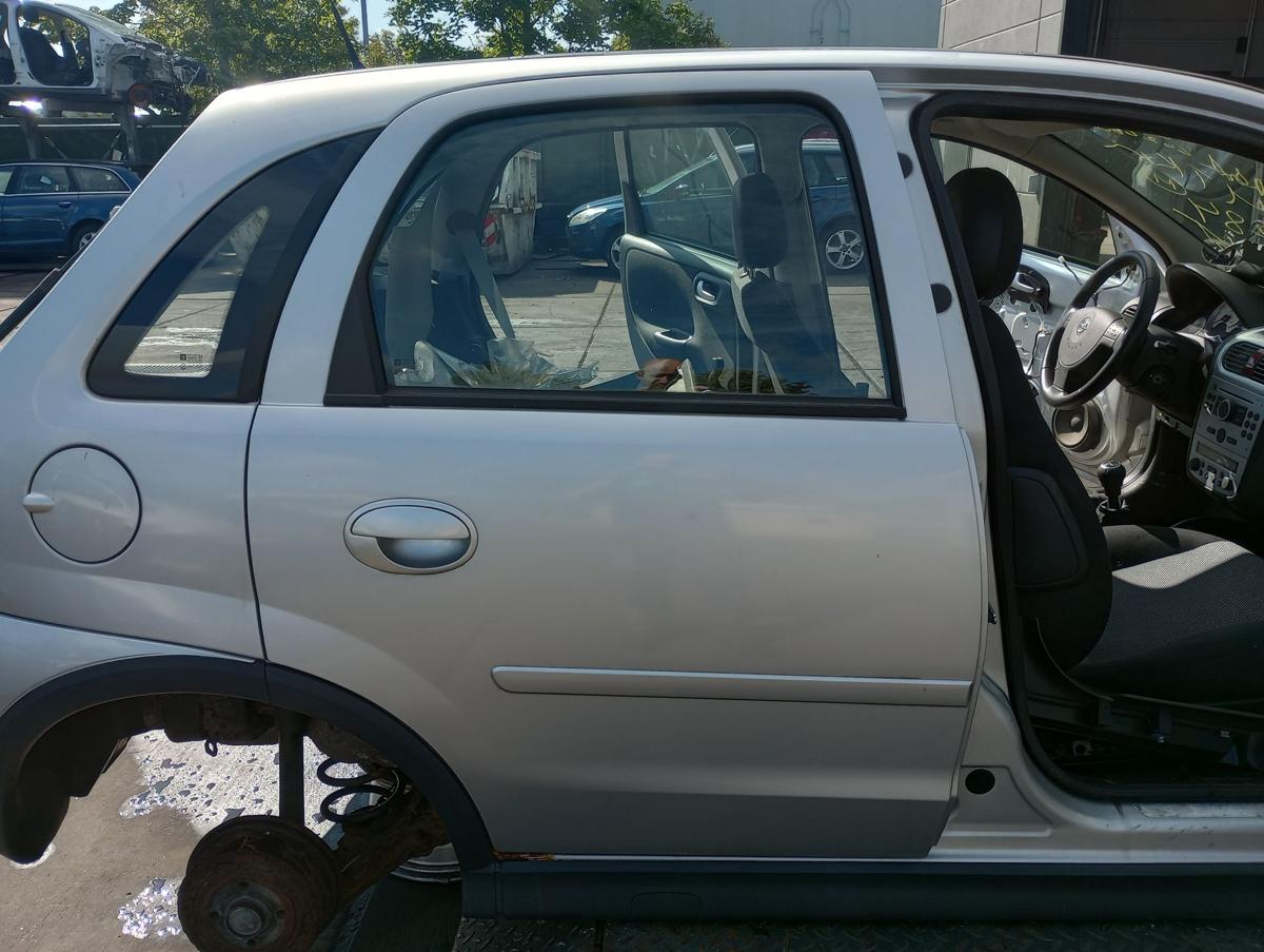 Opel Corsa C original Tür hinten rechts Fond Z157 Starsilber Bj 2006