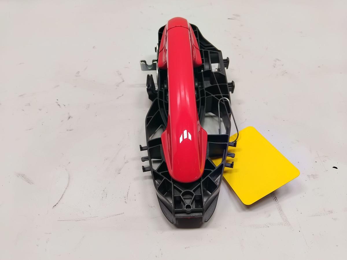 Ford Fiesta HJ original T&uuml;rgriff T&uuml;rau&szlig;engriff hinten rechts racerot Bj.2019