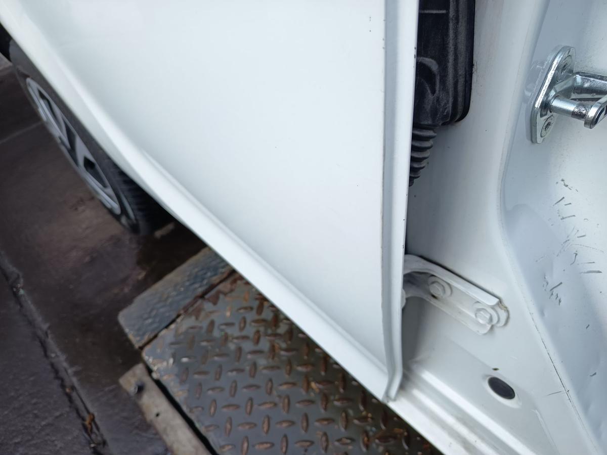 Opel Astra J Sports Tourer original T&uuml;r hinten rechts Fond 40R Schneewei&szlig; Bj2013