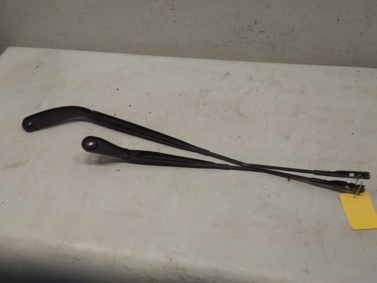 Mercedes Benz Vito 447 original Satz Wischerarme vorn Bj.2014