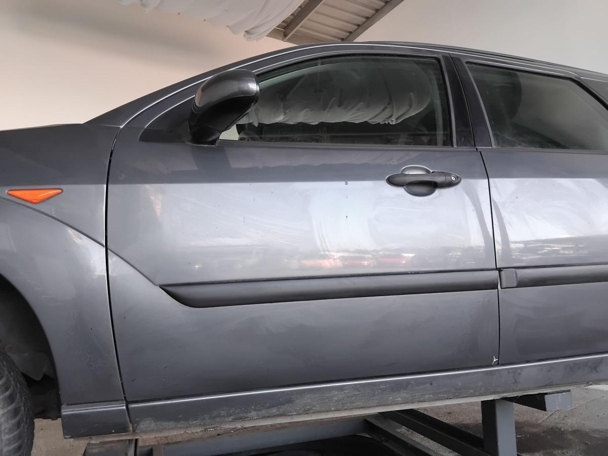 Ford Focus 1 Tür vorn links Fahrertür Graphit-Graumet. 4-und 5-türig BJ2003