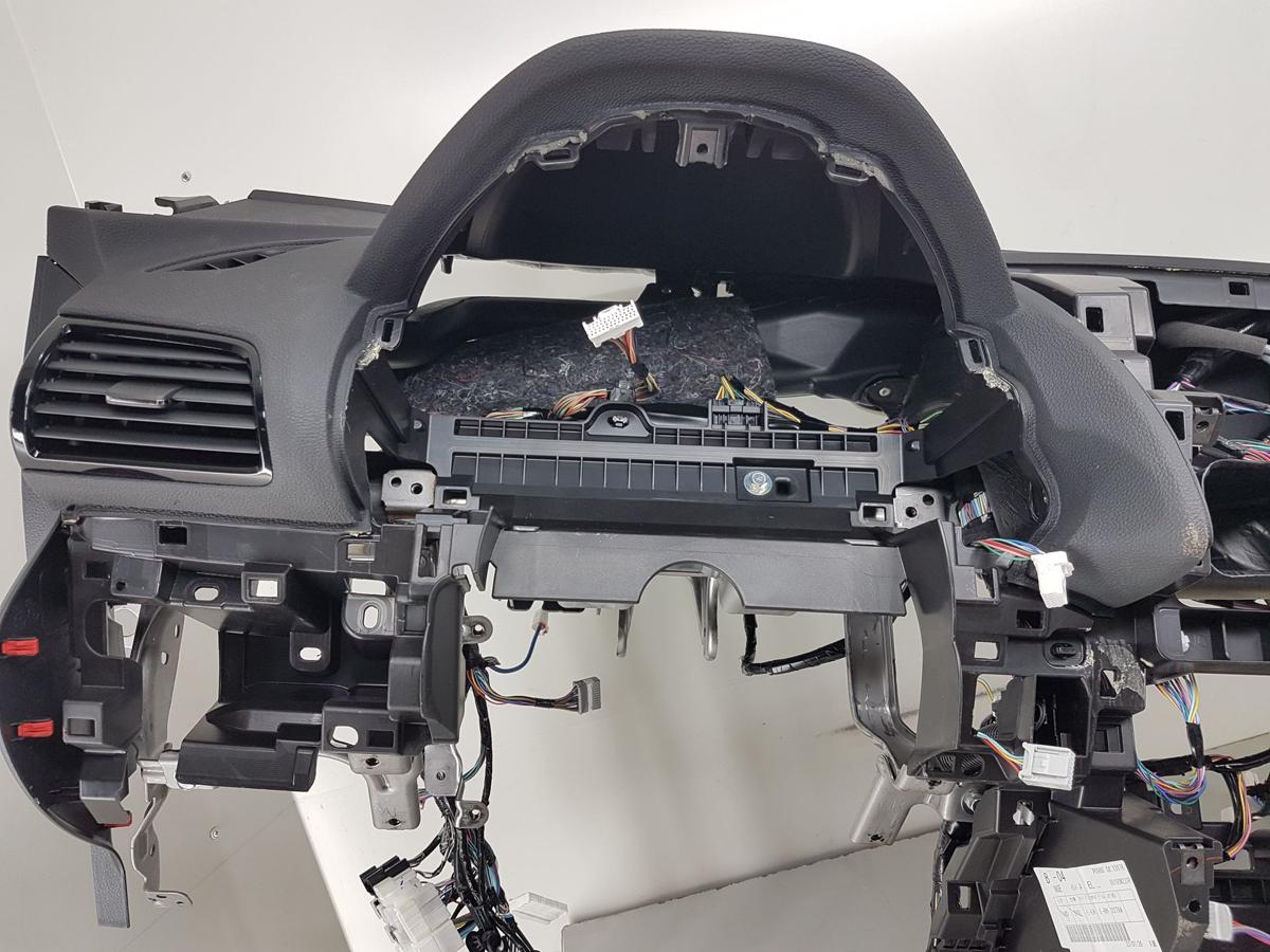 Mitsubishi Eclipse Cross original Armaturenbrett Cockpit Facelift BJ2023