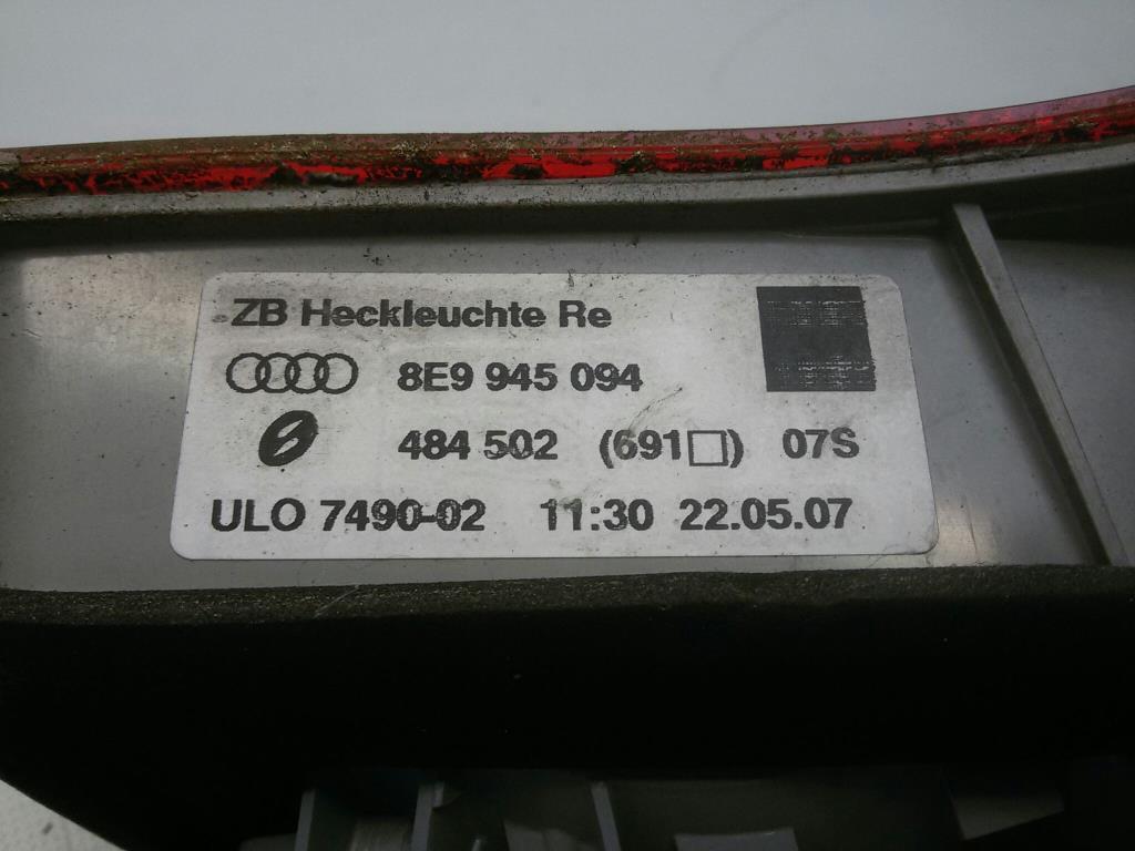 Audi A4 8E B7 Bj.2007 original Rückleuchte Schlussleuchte rechts innen Avant Kombi