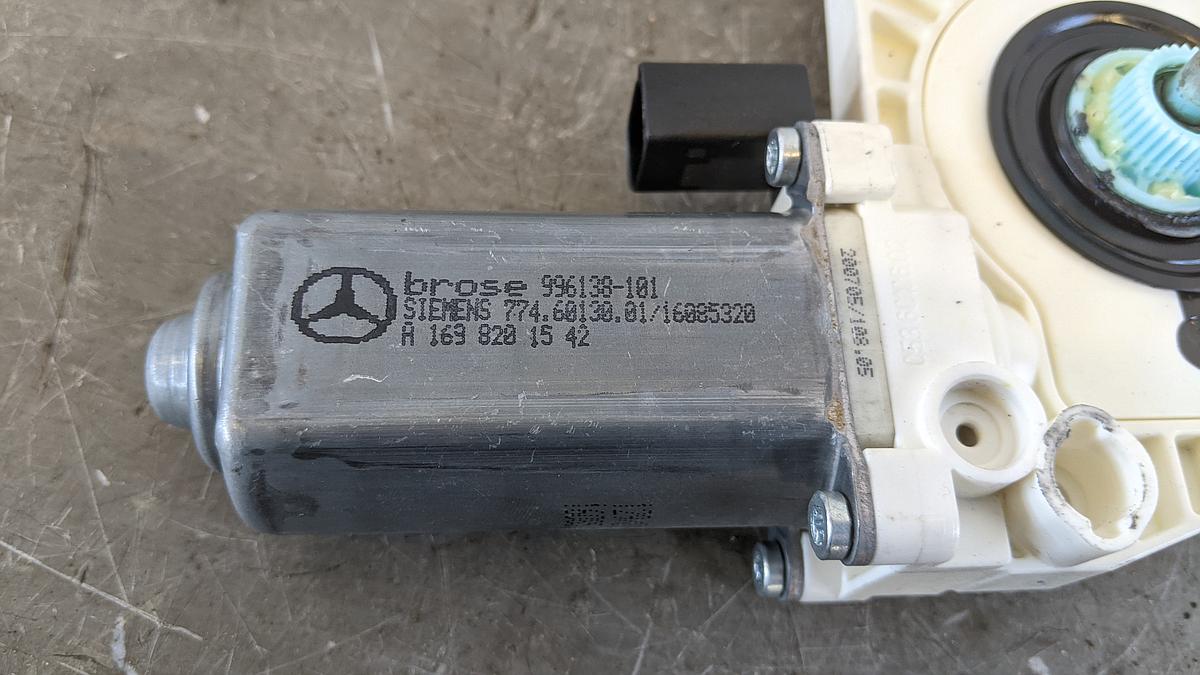 Mercedes W169 A Klasse Fensterhebermotor vorn links Motor 1698201542