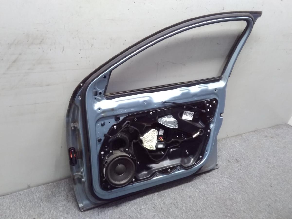 VW Passat 3C T&uuml;r vorn rechts Beifahrert&uuml;r arcticbluesilver LB5M BJ2005