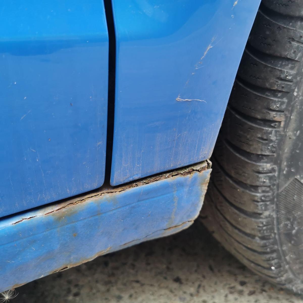 VW Polo 9N3 Kotflügel Fender Seitenwand vorn rechts LA5F Summerblue