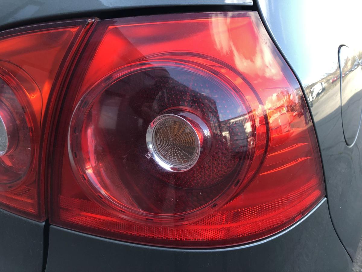 VW Golf 5 V 1K R&uuml;ckleuchte rechts au&szlig;en Ecke R&uuml;cklicht Heckleuchte 3/5 t&uuml;rer