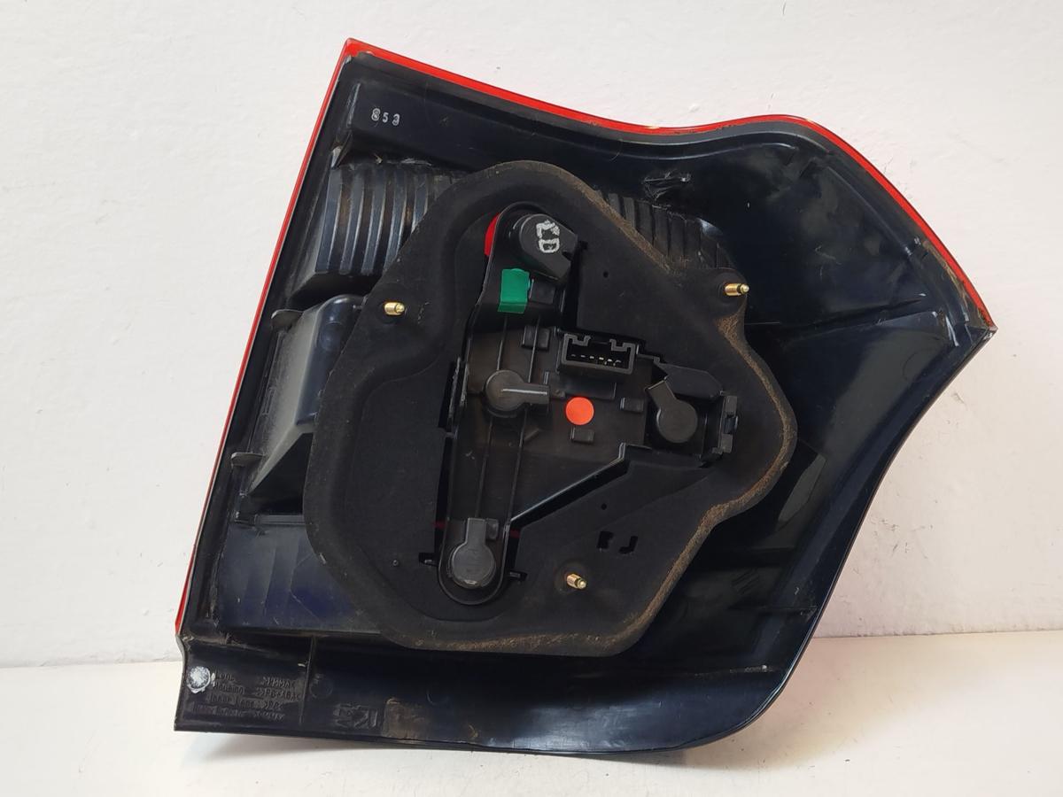 Toyota Corolla E12 R&uuml;ckleuchte rechts R&uuml;cklicht Heckleuchte 3 t&uuml;rer bis 2004