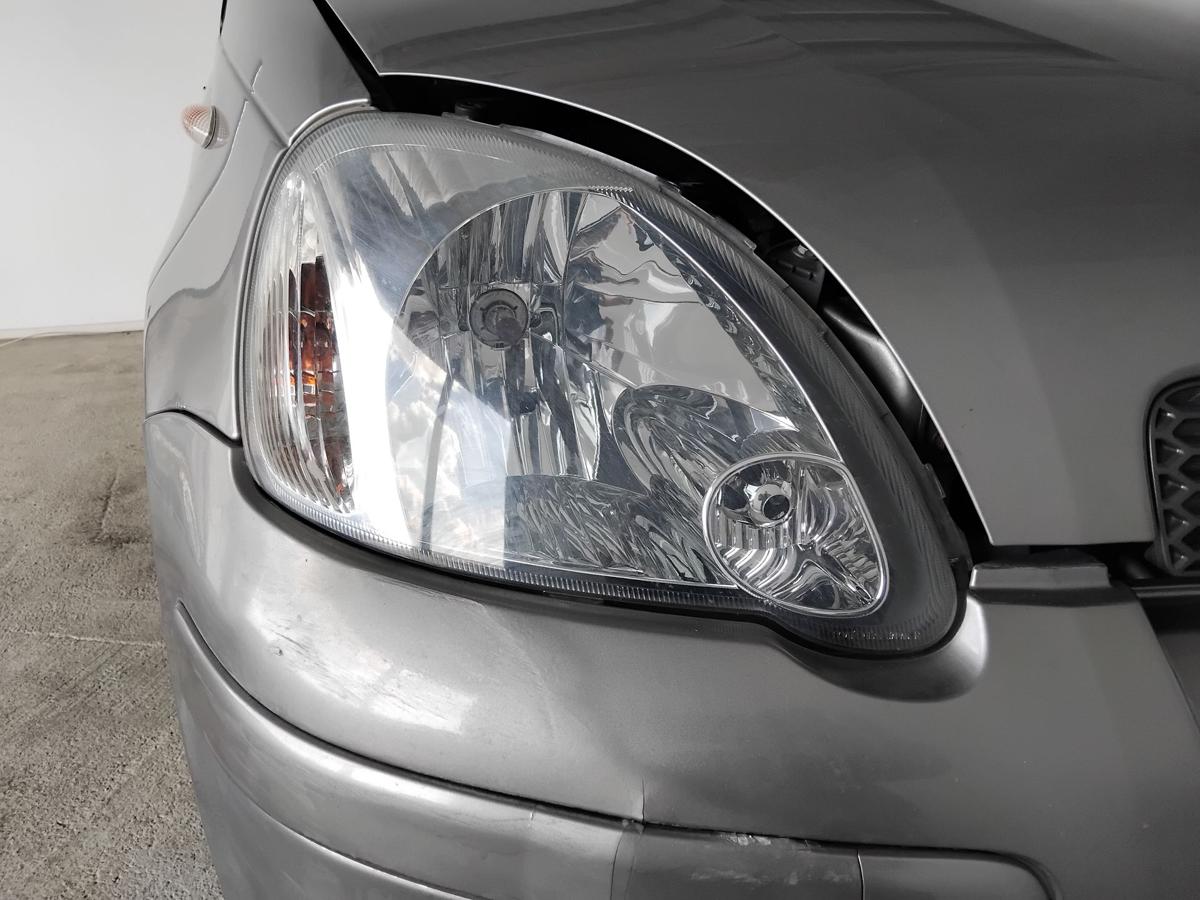 Toyota Yaris P1 orig Scheinwerfer links Halogen mit LWR Facelift BJ2004 Japan