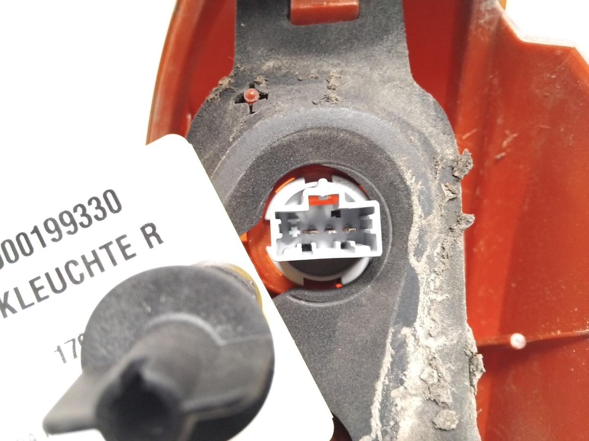 Mazda 2 DY original R&uuml;ckleuchte Heckleuchte rechts au&szlig;en Bj.2004