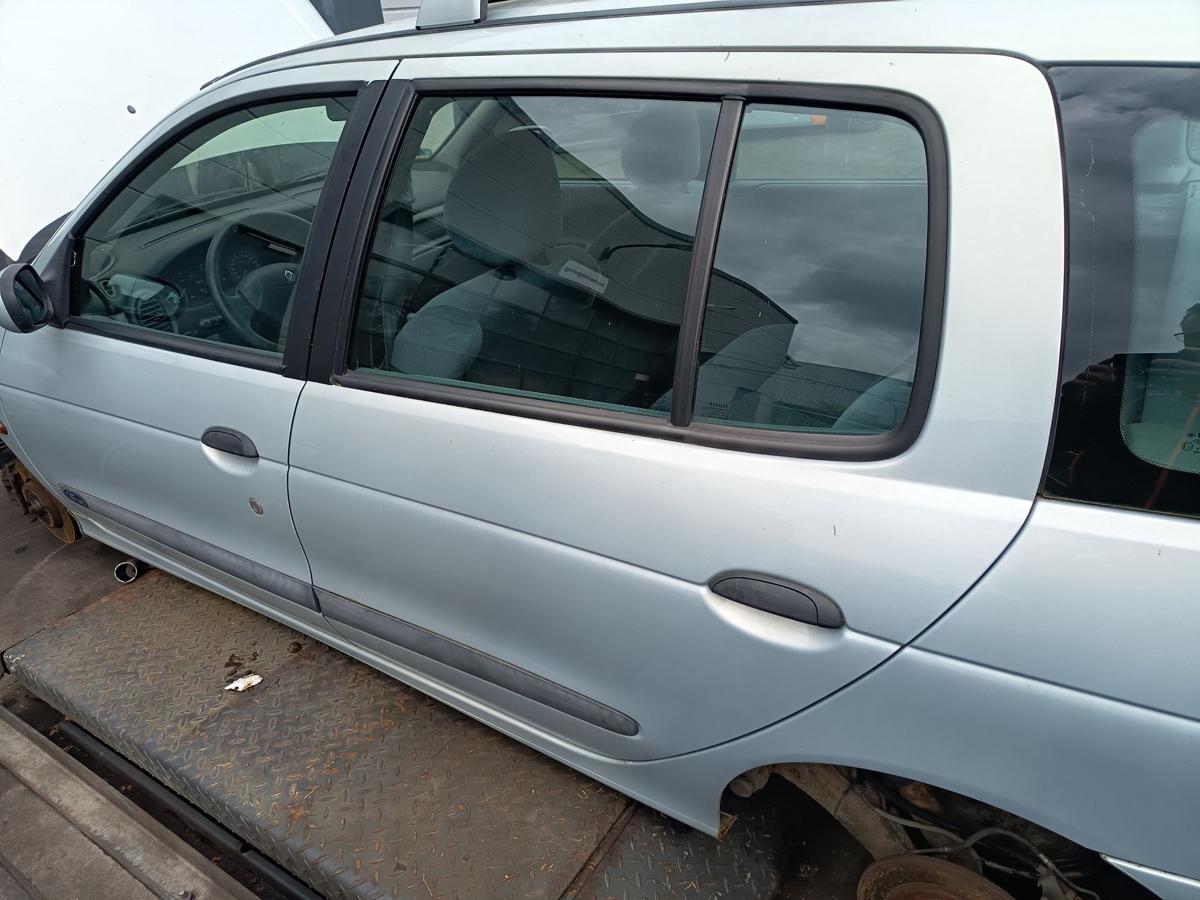 Renault Megane Kombi original T&uuml;r hinten links MV632 Polargrau Bj 2001
