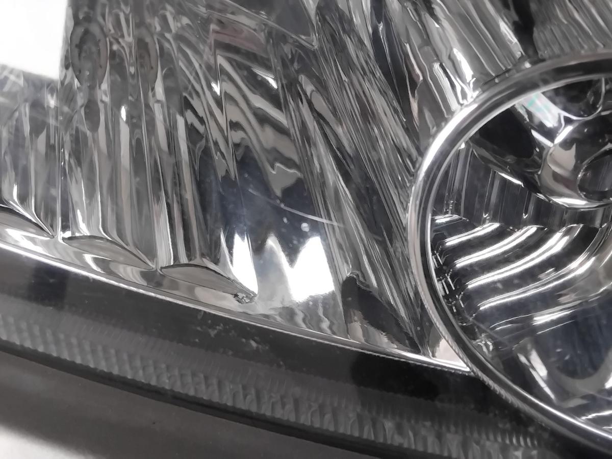 Toyota Yaris P1 orig Scheinwerfer links Halogen mit LWR Facelift BJ2004 Japan