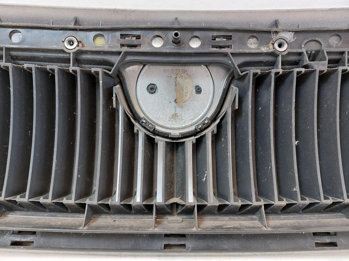 Skoda Fabia 6Y Kühlergrill Grill Frontgrill LF7T Diamantsilber metallic