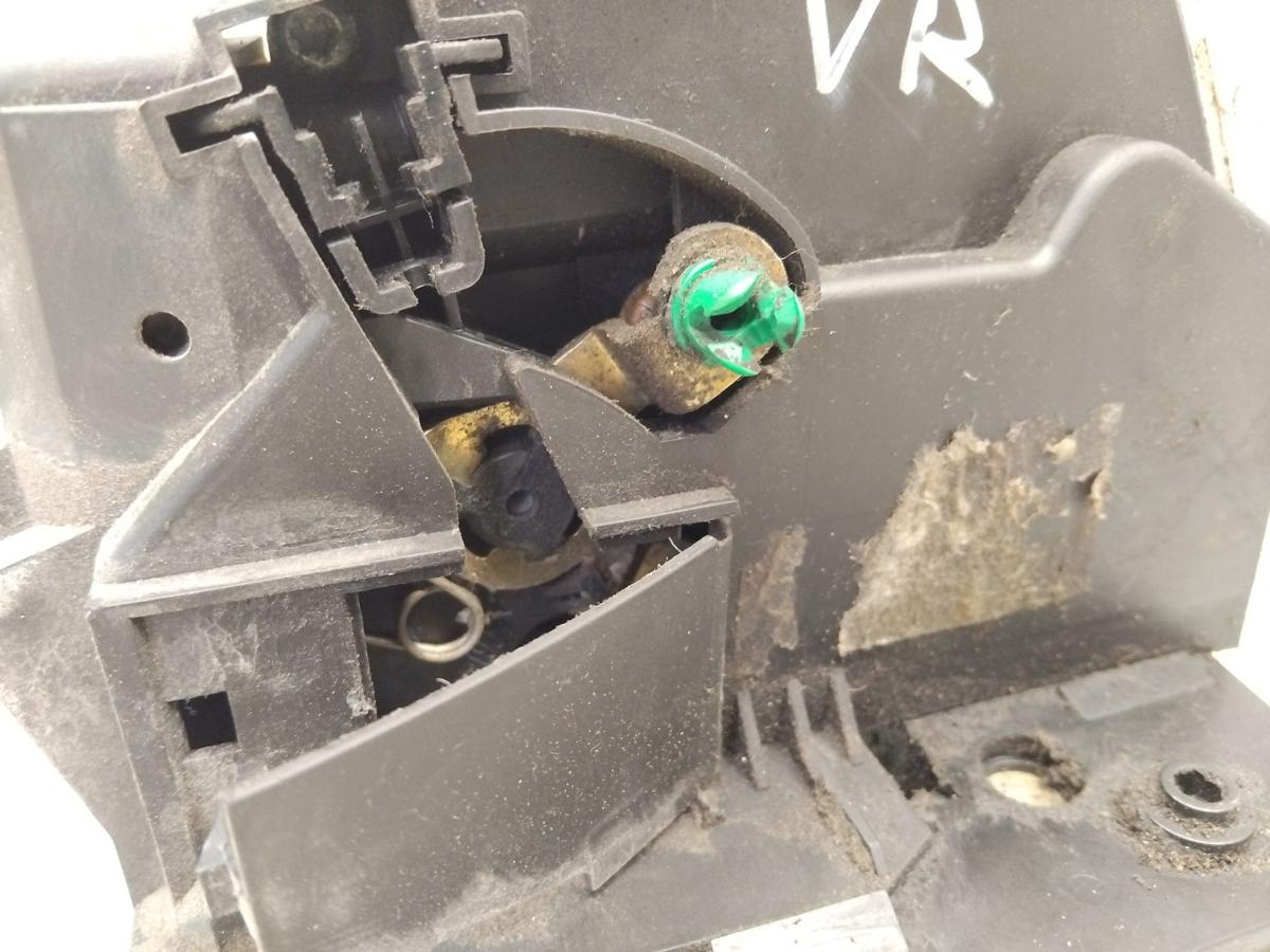 Land Rover Freelander LN T&uuml;rschloss vorn rechts mit Zentralverriegelung BJ2000