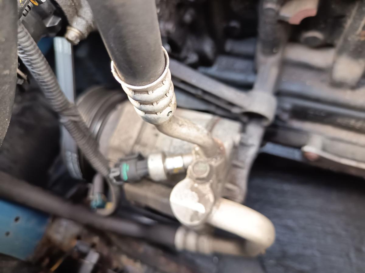 Chevrolet Aveo T300 Bj 2012 original Klimakompressor 1,2L 63KW Benzin