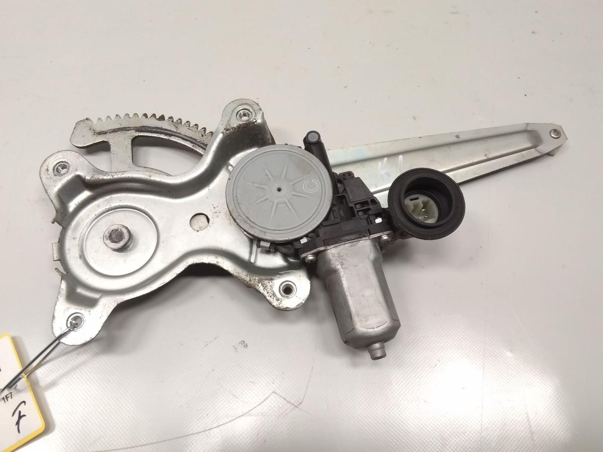 Toyota Rav4 Serie 3 original Fensterheber hinten links elektrisch Bj.2010