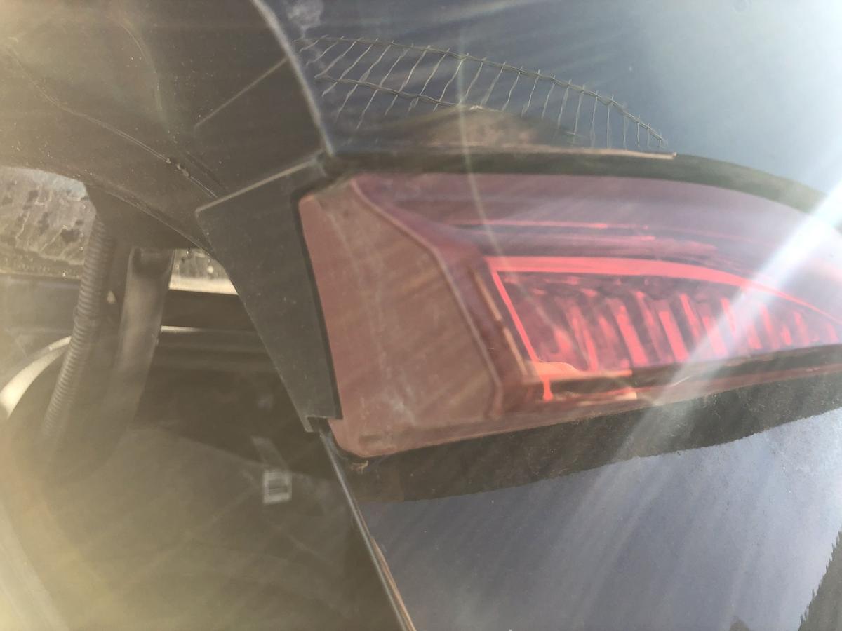Fiat Tipo Typ 356 Rückleuchte links Innenteil Heckklappe Stufenheck Heckleuchte