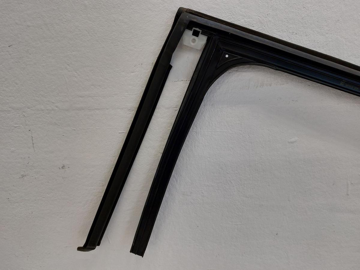 Opel Astra K B16 Dreieckscheibe Tür hinten rechts feste Scheibe Kombi getönt