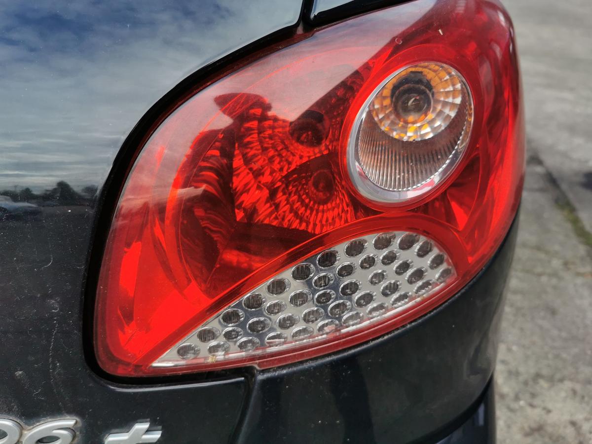 Peugeot 206+ 2M Rückleuchte Schlussleuchte Rücklicht Schlusslicht hinten rechts