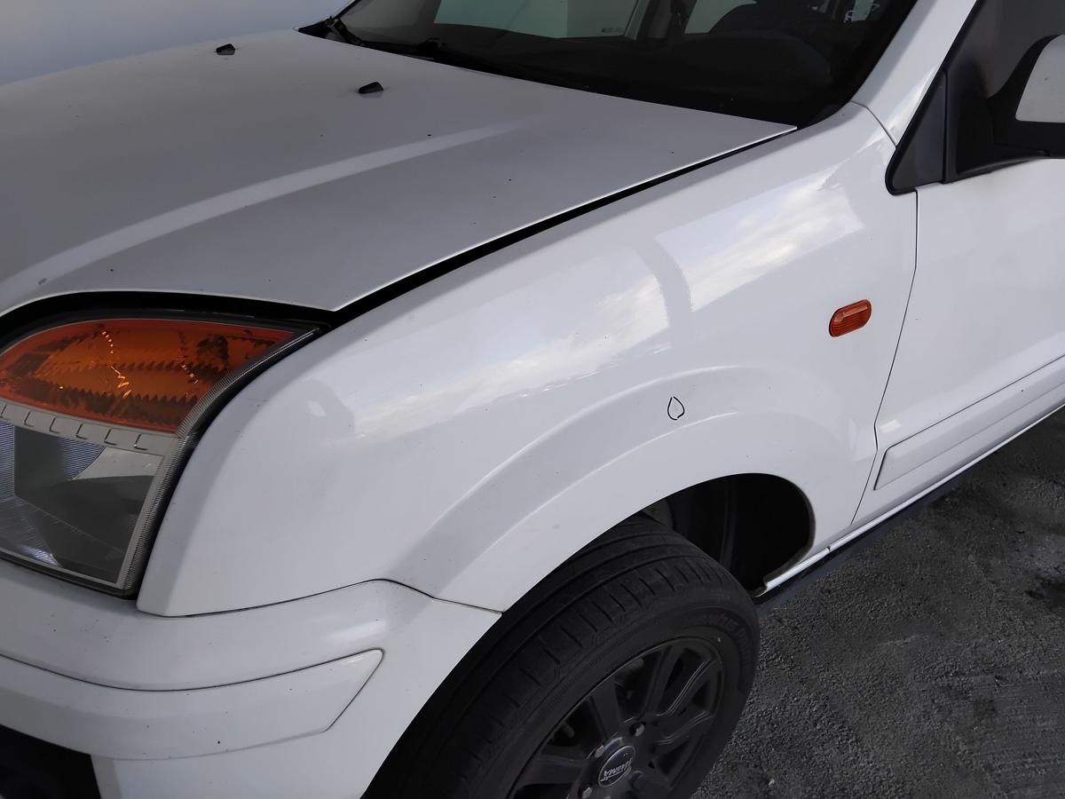 Ford Fusion JU2 original Kotflügel vorn links frostweiß BJ2011