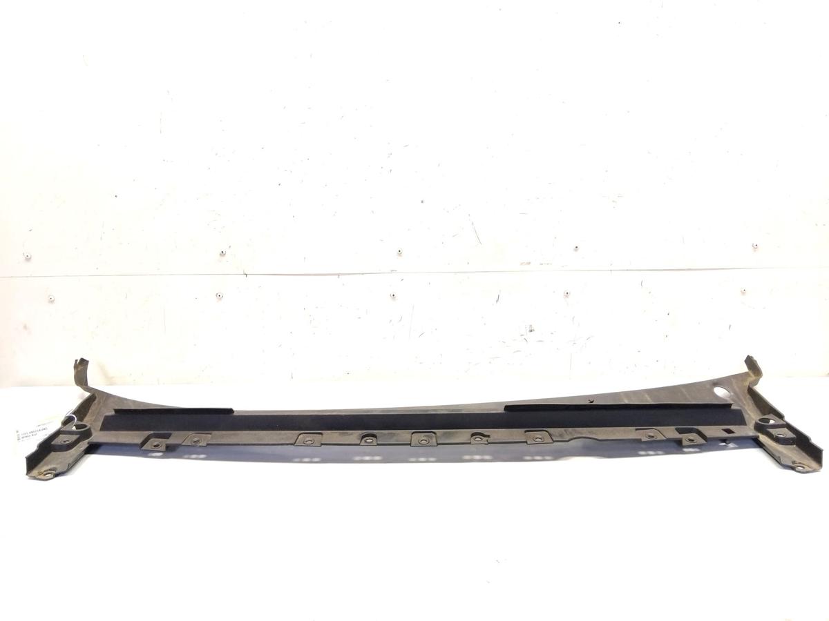 Tesla Model S 2.Facelift original Plastikabdeckung Windlauf 1564268-00-A Bj.2023