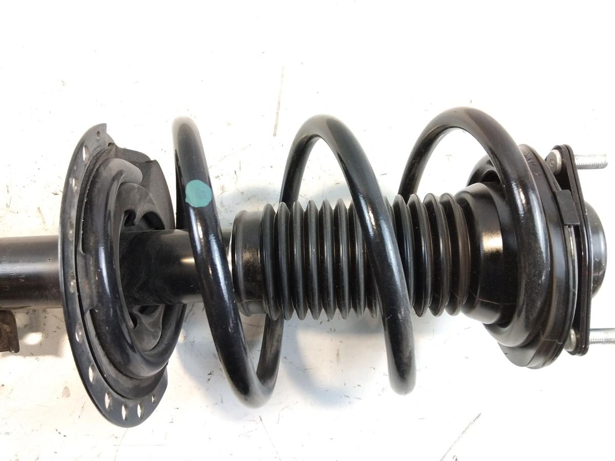 Mitsubishi Eclipse Cross original Federbein Vorderachse links 2.4 72kw Bj.2024