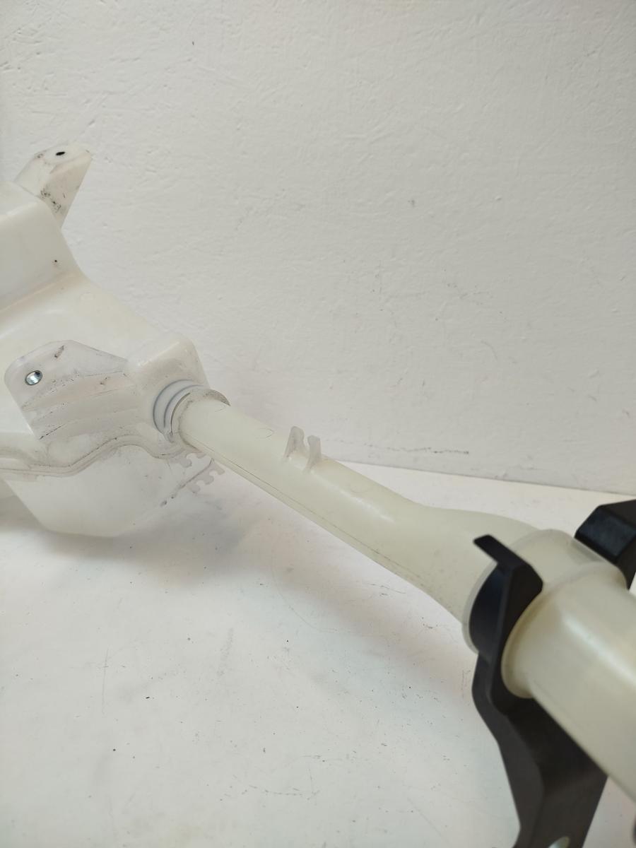 NIO EL6 Elektro SUV Waschwasserbeh&auml;lter Waschbeh&auml;lter mit Sensor