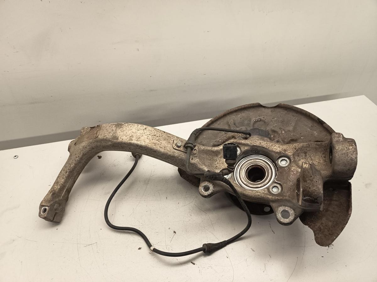 Audi A4 8E Bj 2002 original Achsschenkel vorn links Radlagergehäuse 2,4L 125KW