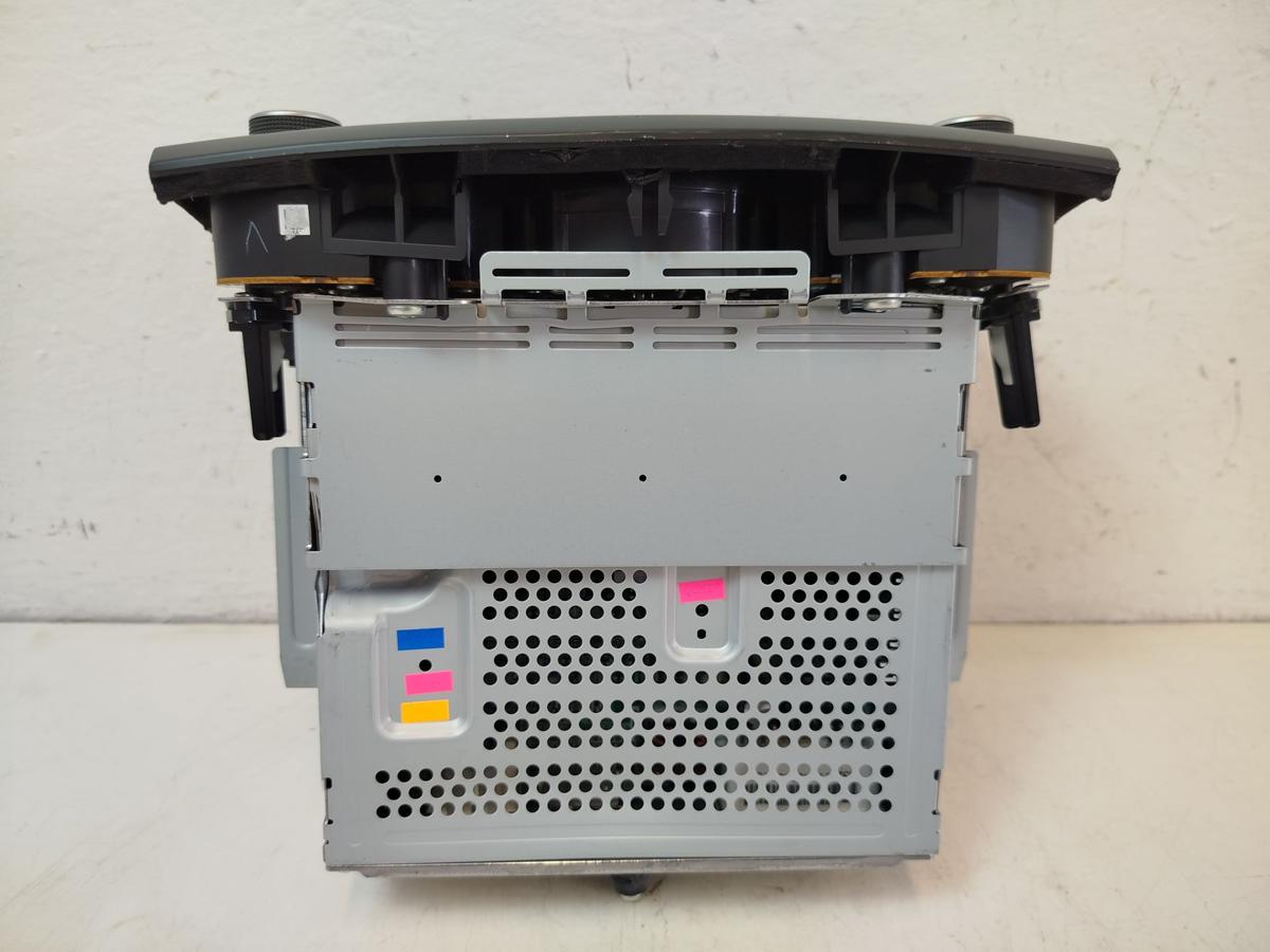 Mazda 3 BL Radio Autoradio mit CD und MP3 kein Code vorhanden OEM