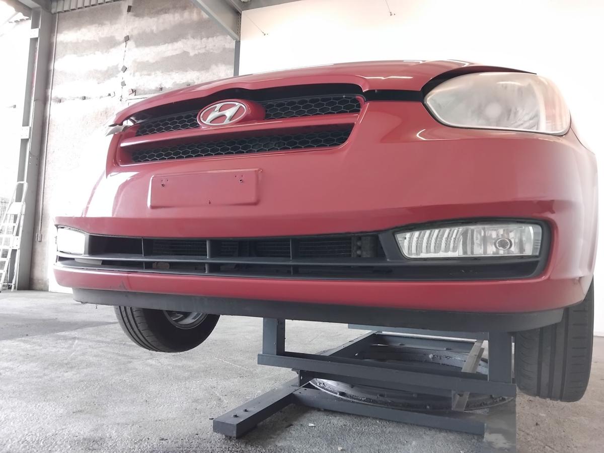 Hyundai Accent 3 MC original Sto&szlig;f&auml;nger Sto&szlig;stange vorn BJ2008 N8 Tango Red