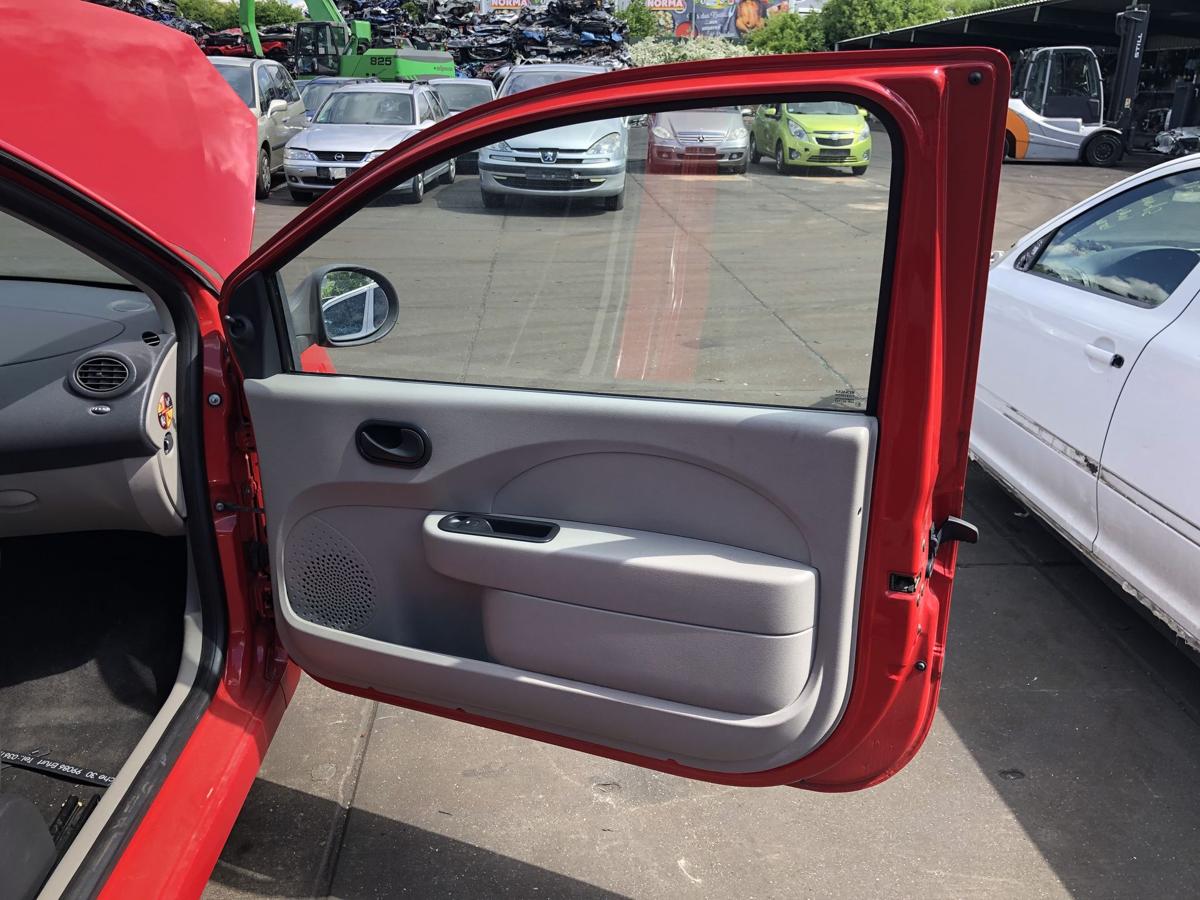 Renault Twingo II original Tür rechts Beifahrer 727 Spanischrot Bj 2009