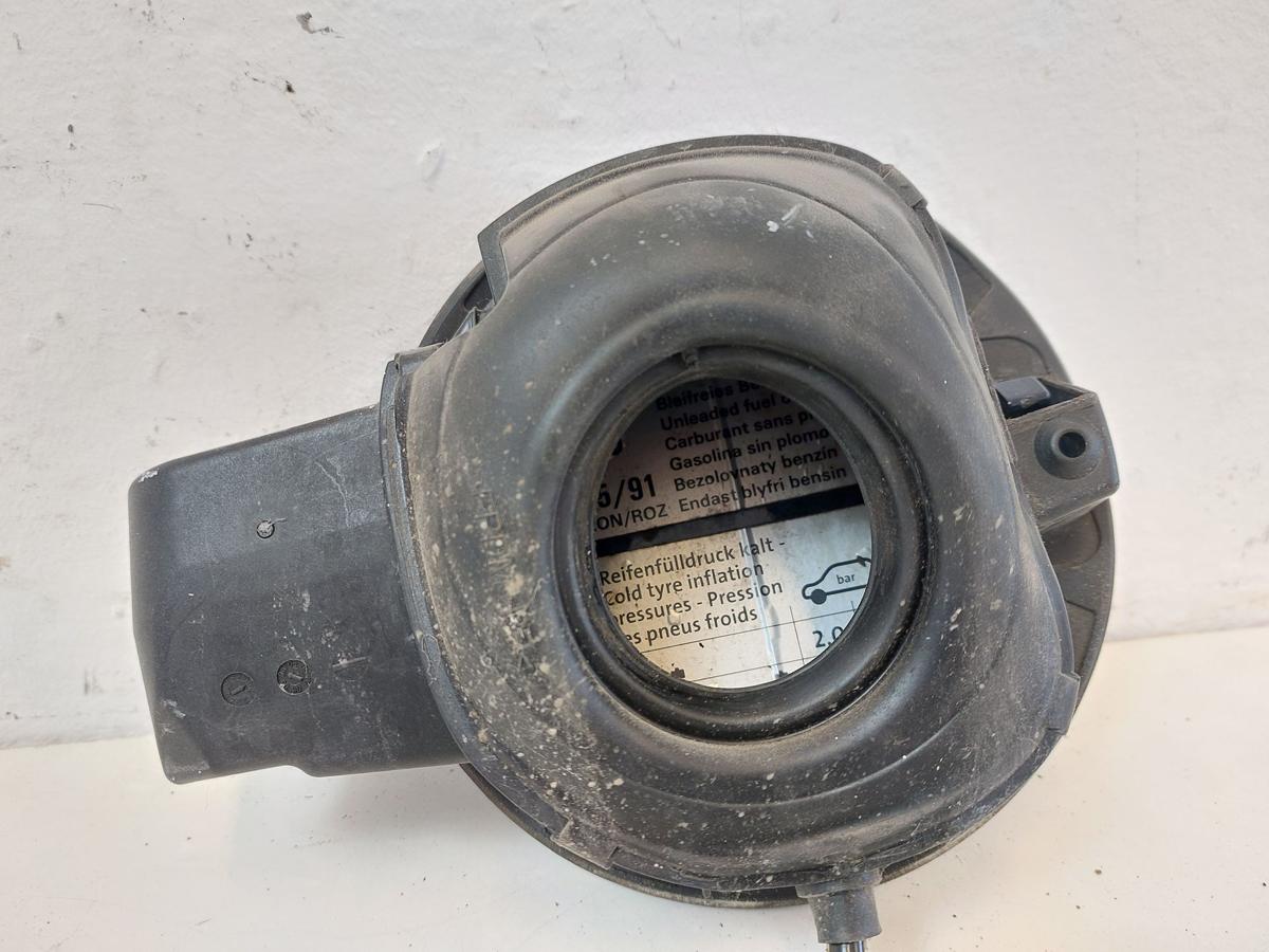 VW Golf 5 V 1K Tankklappe Tankdeckel LA5G Perlblau