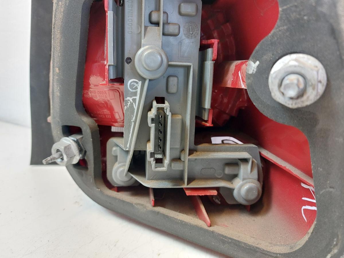 VW Golf 5 1KM Variant R&uuml;ckleuchte links R&uuml;cklicht Heckleuchte Kombi
