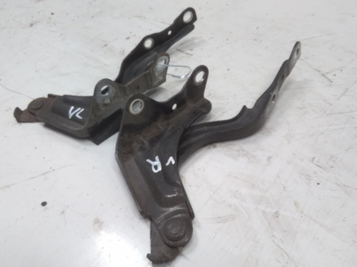 Hyundai i30 Kombi GD original Satz Scharniere Motorhaube BJ2015