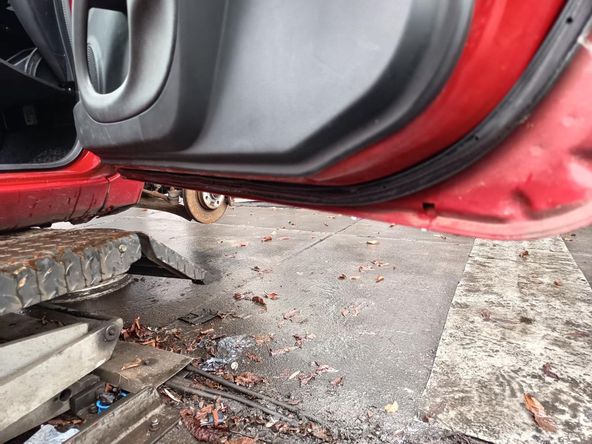 Nissan Micra K12 original T&uuml;r rechts Beifahrer A32 Chilirot Bj 2005