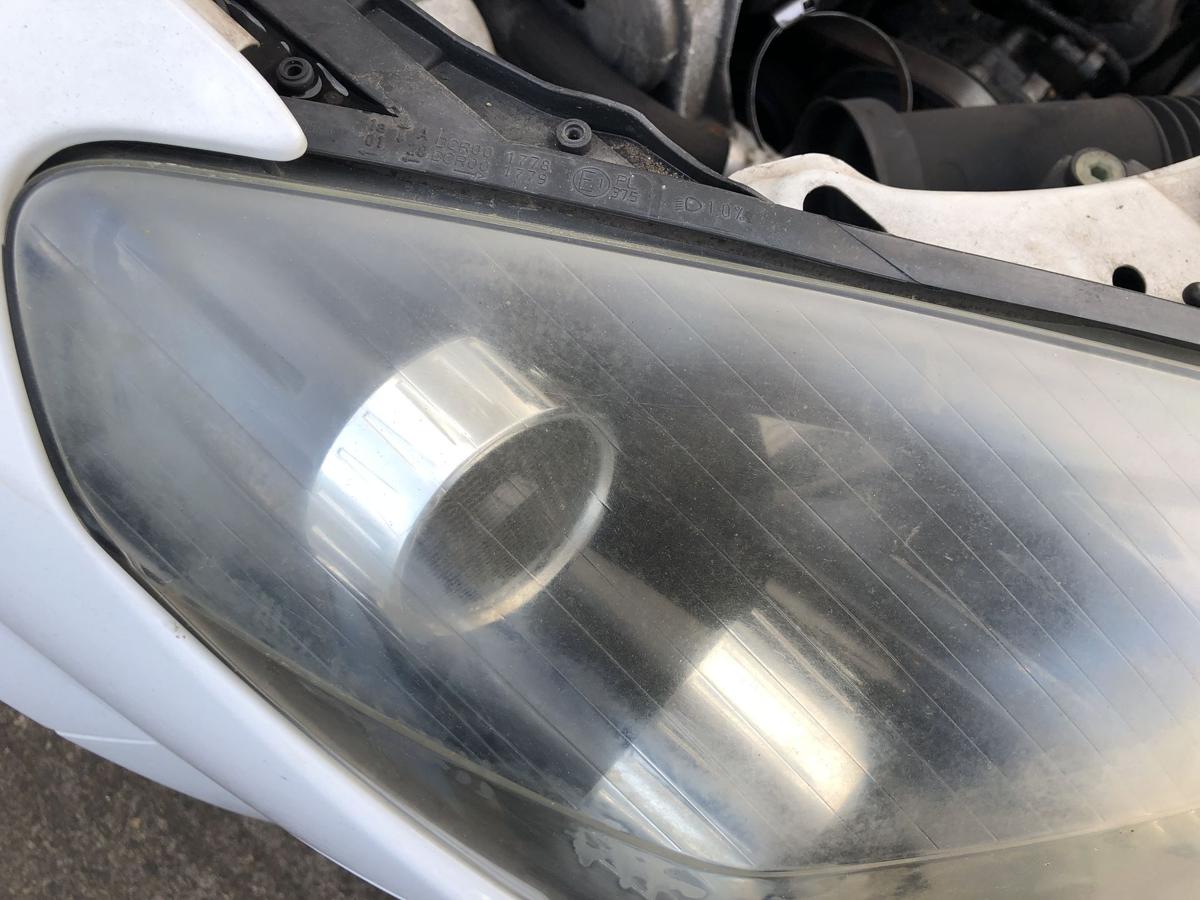 Opel Astra H GTC Scheinwerfer rechts Xenonscheinwerfer Tr&uuml;b OEM Hella Lampe