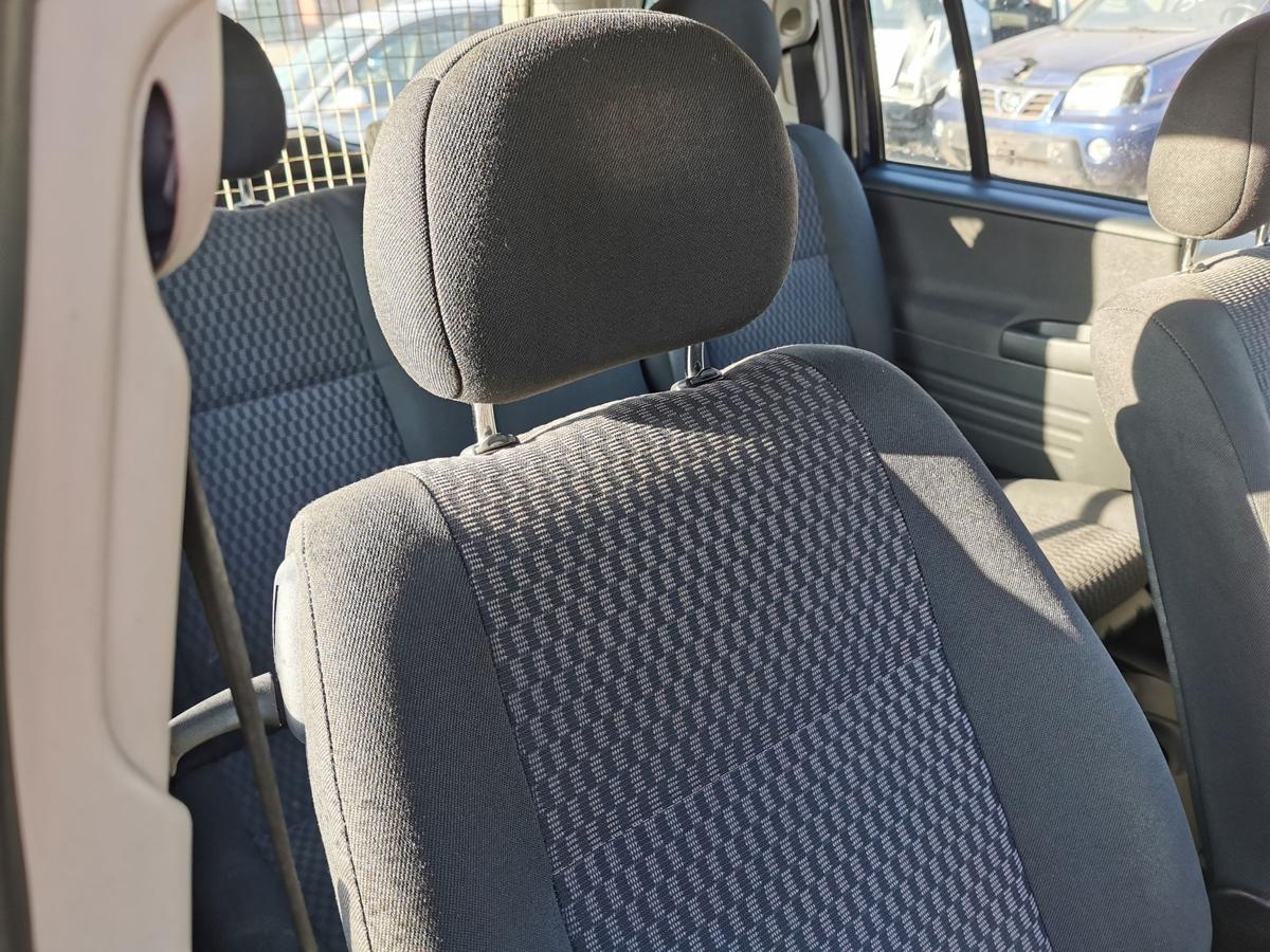 Opel Zafira A Beifahrersitz Sitz Stoff Stoffsitz vorn rechts