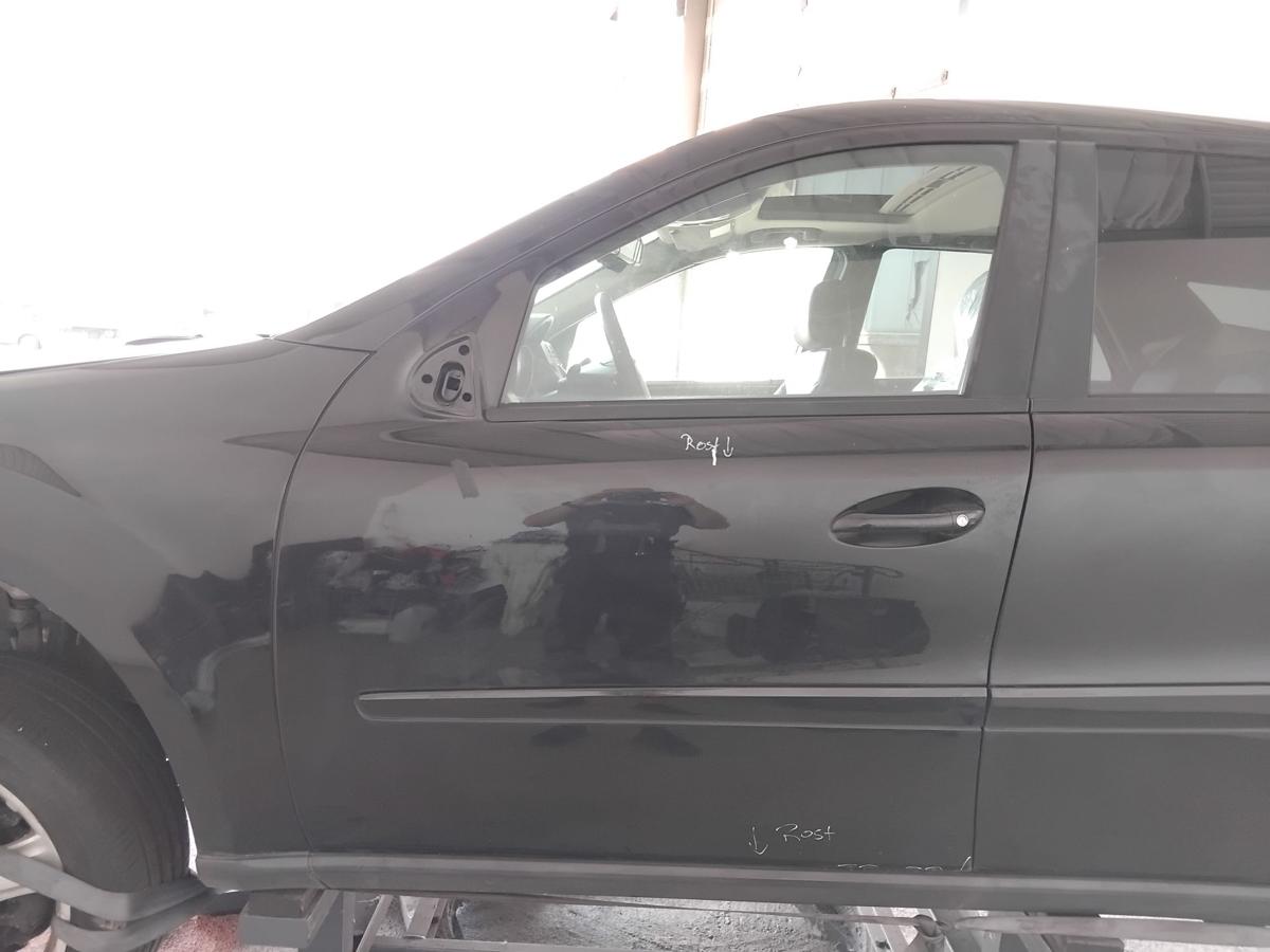Mercedes ML164 Tür vorn links Fahrertür ROST BJ2006 197 obsidianschwarzmetallic