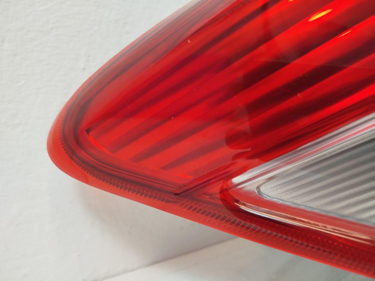 Toyota Yaris XP13 R&uuml;ckleuchte links R&uuml;cklicht Heckleuchte kein LED 10-14